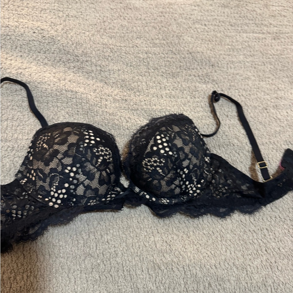 Victoria secret black lace push up bra